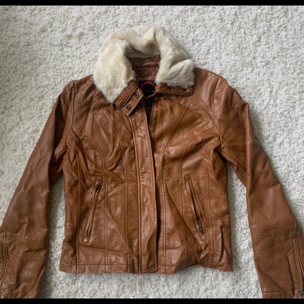 Vintage faux leather jacket🧥